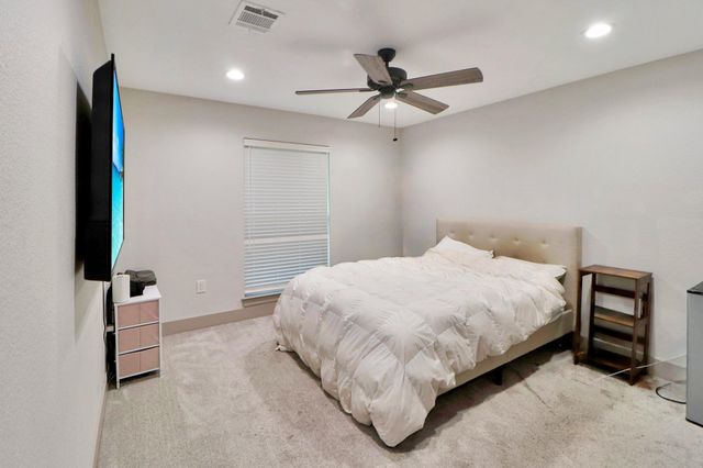 6039 Mcknight Street, Houston, TX 77035