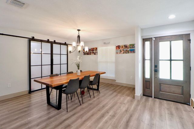 6039 Mcknight Street, Houston, TX 77035