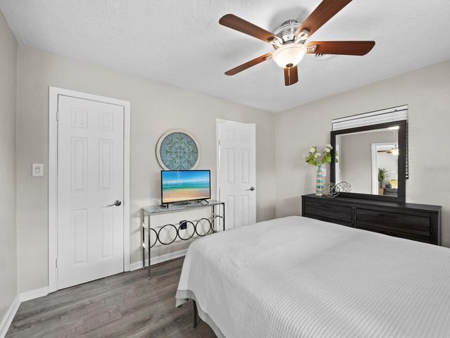 2417 PARSON LANE, Sarasota, FL 34239