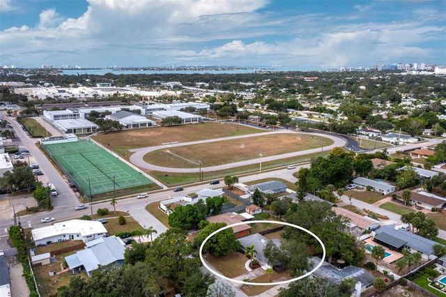 2417 PARSON LANE, Sarasota, FL 34239