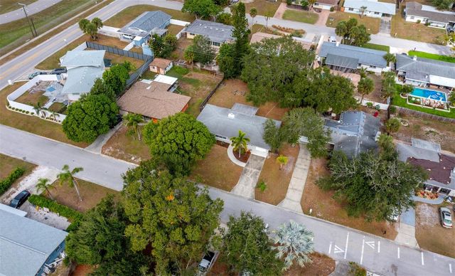 2417 PARSON LANE, Sarasota, FL 34239