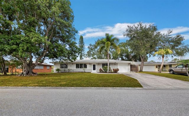 2417 PARSON LANE, Sarasota, FL 34239