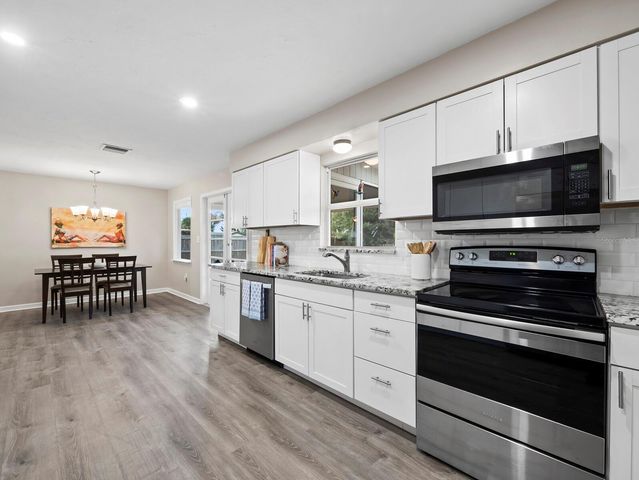 2417 PARSON LANE, Sarasota, FL 34239