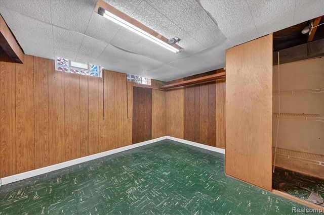 3409 Jarvis Avenue, Warren, MI 48091