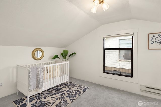 5215 Latona Avenue NE, Seattle, WA 98105
