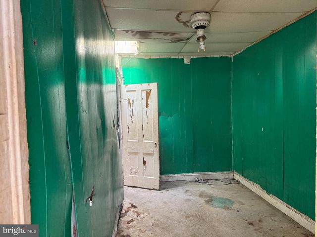 1031 N ASHBURTON ST, Baltimore, MD 21216