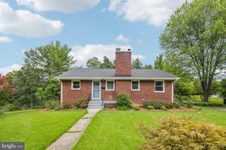 1111 ARCHER CT, Alexandria, VA 22312