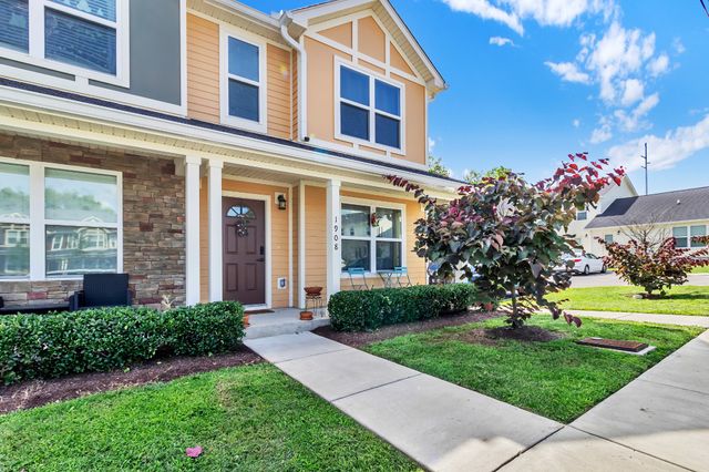 1908 Lombardia Ln, Madison, TN 37115