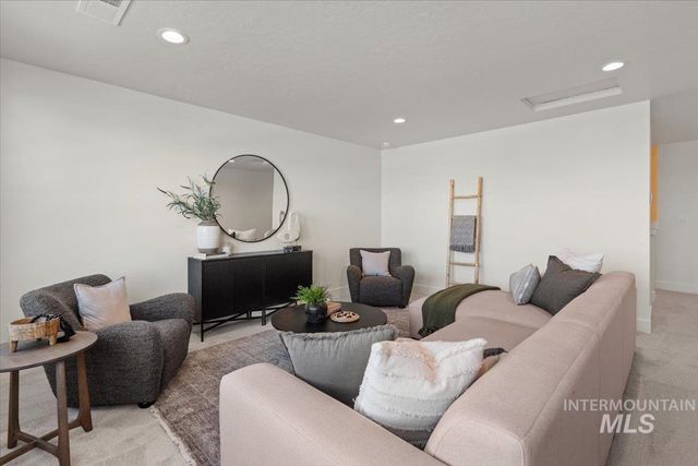 7114 W Newtown St., Eagle, ID 83616