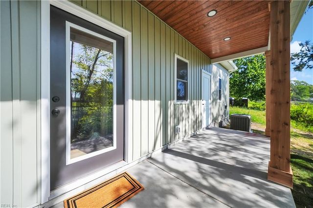 1920 Gum Bridge RD, Virginia Beach, VA 23457