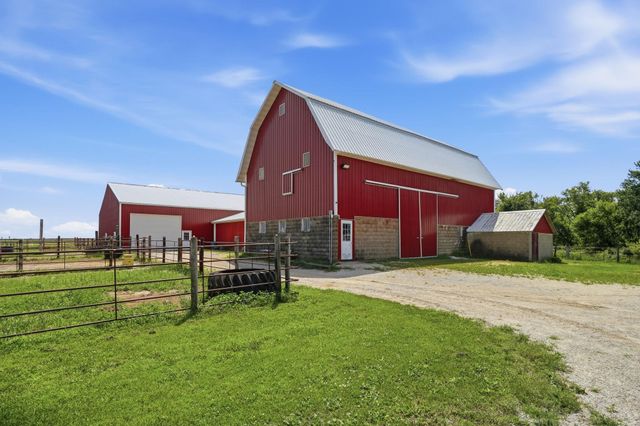 2682 110th Street, Fredericksburg, IA 50630