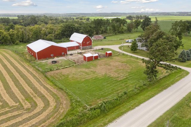 2682 110th Street, Fredericksburg, IA 50630