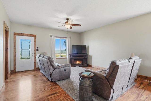 2682 110th Street, Fredericksburg, IA 50630