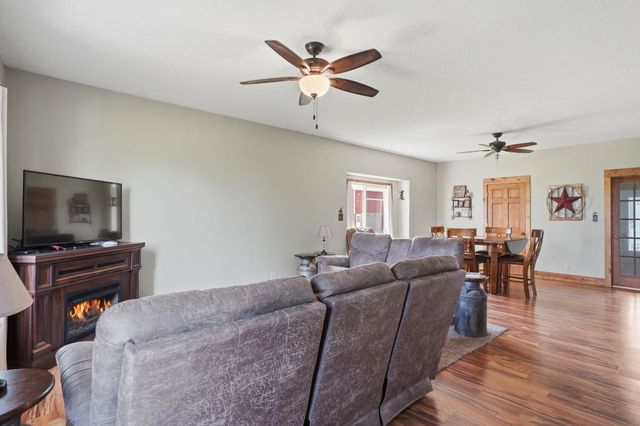 2682 110th Street, Fredericksburg, IA 50630