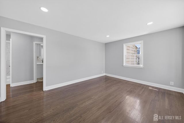 125 E Cherry Street, Carteret, NJ 07008