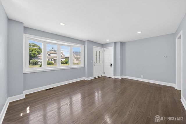 125 E Cherry Street, Carteret, NJ 07008