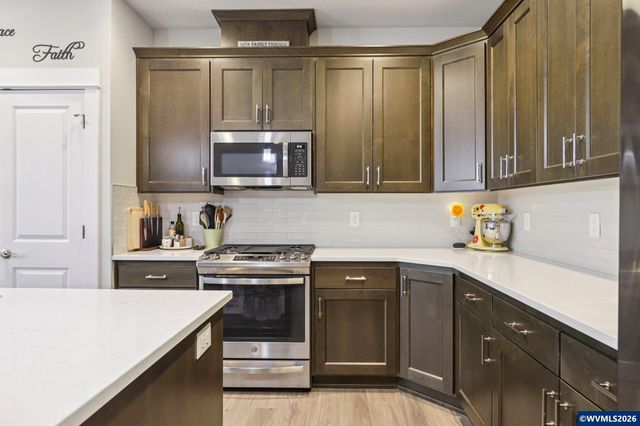 2825 NW Mt Ashland Ln, Mcminnville, OR 97128