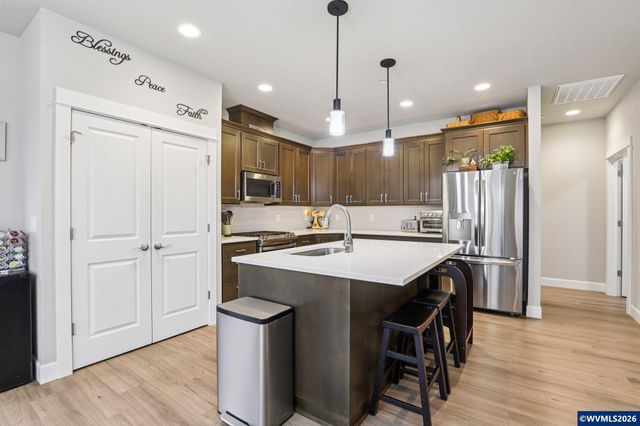 2825 NW Mt Ashland Ln, Mcminnville, OR 97128