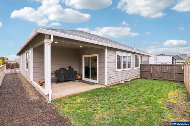 2825 NW Mt Ashland Ln, Mcminnville, OR 97128