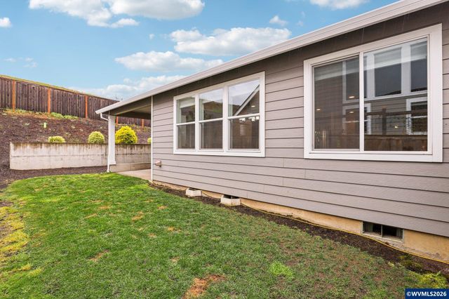 2825 NW Mt Ashland Ln, Mcminnville, OR 97128