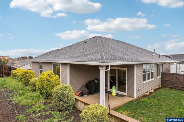 2825 NW Mt Ashland Ln, Mcminnville, OR 97128