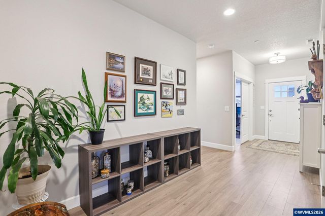 2825 NW Mt Ashland Ln, Mcminnville, OR 97128