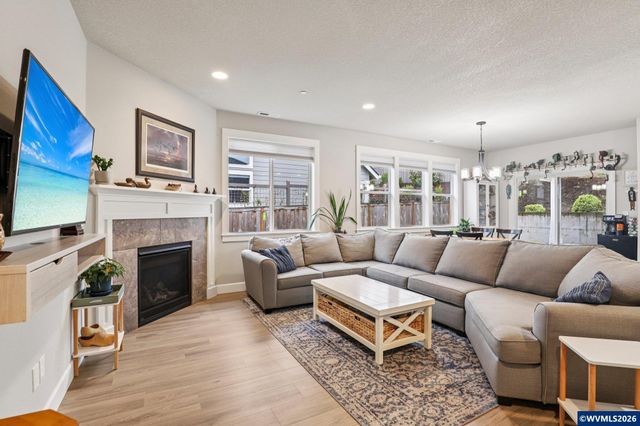 2825 NW Mt Ashland Ln, Mcminnville, OR 97128