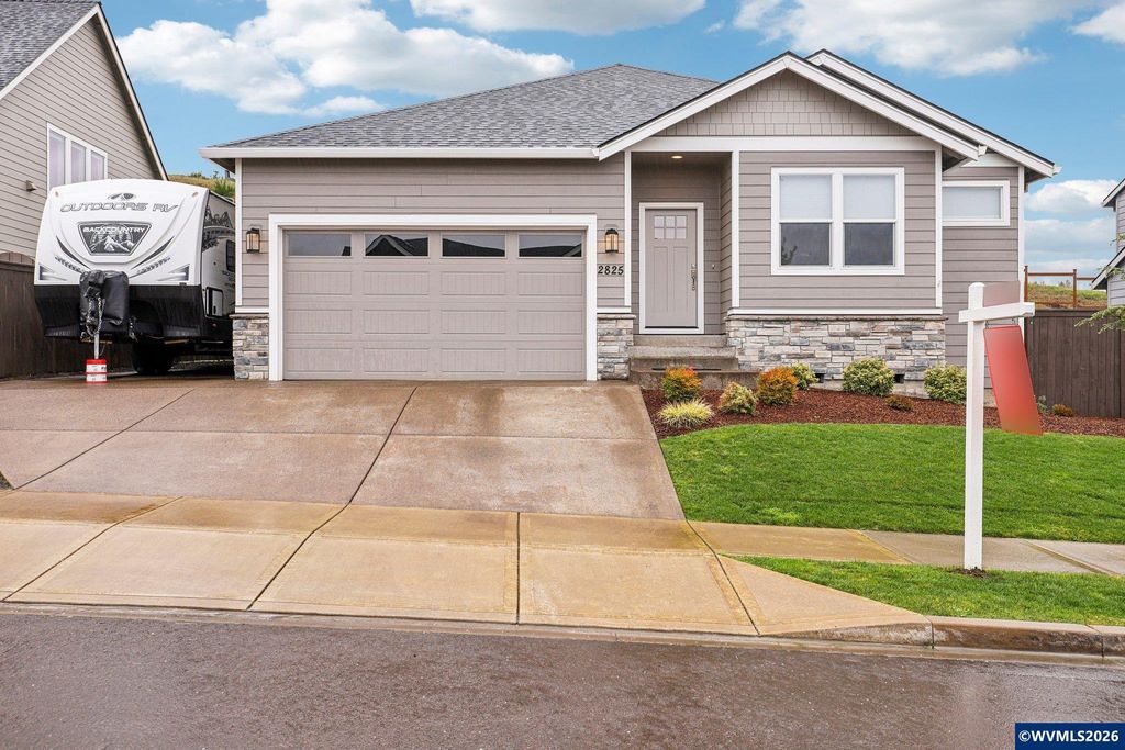 2825 NW Mt Ashland Ln, Mcminnville, OR 97128