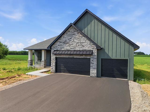 1457 Otter Way, New Richmond, WI 54017