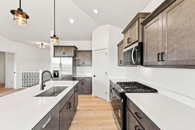 1457 Otter Way, New Richmond, WI 54017