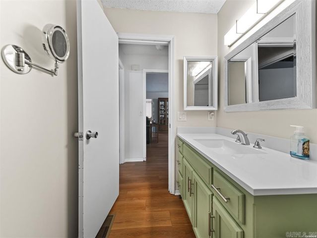 1 Astorga, Hot Springs Village, AR 71909