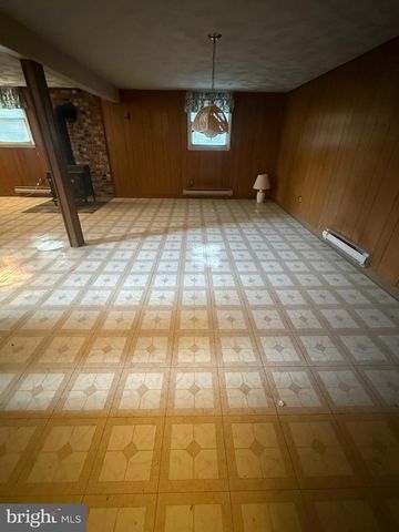 206 GLEN RD, Pasadena, MD 21122