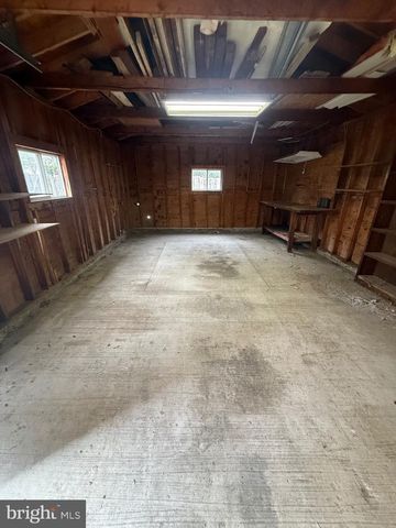 206 GLEN RD, Pasadena, MD 21122