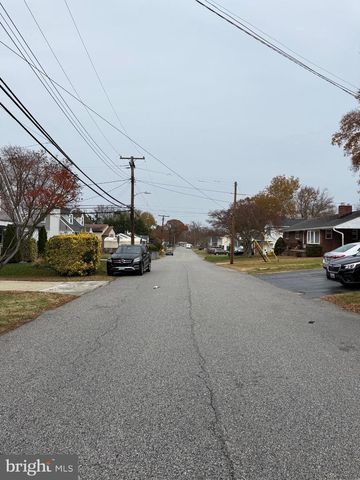 206 GLEN RD, Pasadena, MD 21122