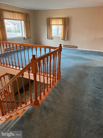 206 GLEN RD, Pasadena, MD 21122