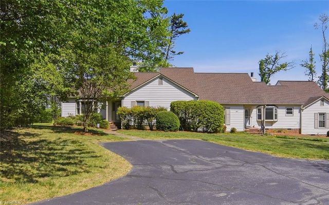 907 Chatfield Drive A, Jamestown, NC 27282