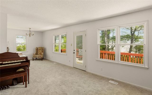 907 Chatfield Drive A, Jamestown, NC 27282