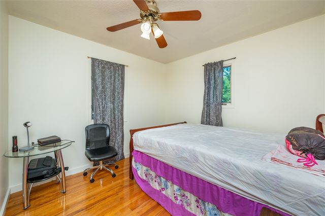 8505 Ridgemont Drive, Urbandale, IA 50322