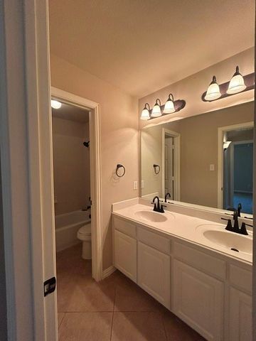3004 Hereford Drive, Lewisville, TX 75056