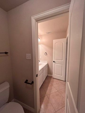 3004 Hereford Drive, Lewisville, TX 75056