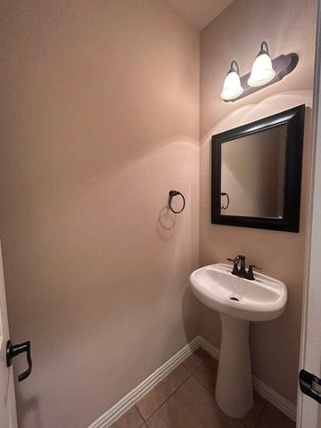 3004 Hereford Drive, Lewisville, TX 75056