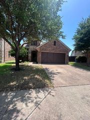 3004 Hereford Drive, Lewisville, TX 75056