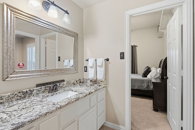 809 Weybridge Lane, Keller, TX 76248