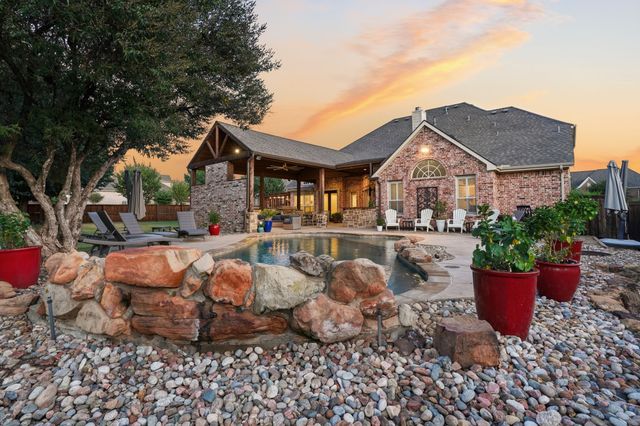 809 Weybridge Lane, Keller, TX 76248