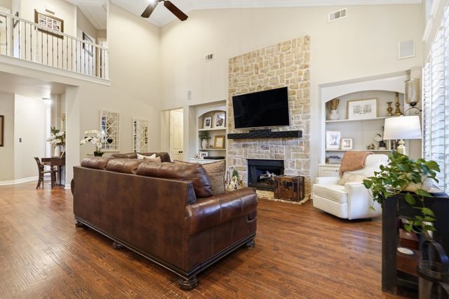809 Weybridge Lane, Keller, TX 76248