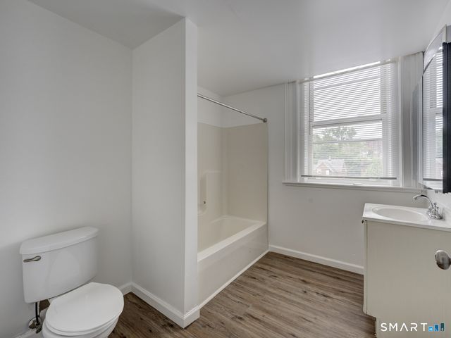 111 Franklin Square 207, New Britain, CT 06051