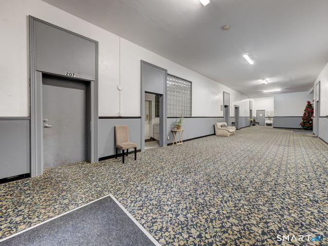 111 Franklin Square 207, New Britain, CT 06051