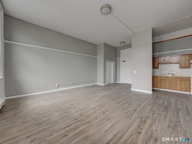 111 Franklin Square 207, New Britain, CT 06051