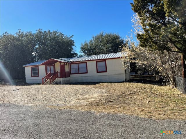 519 Royal Oak Drive, Canyon Lake, TX 78133