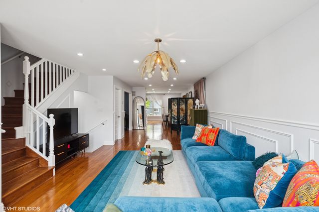 903 N Homan Avenue, Chicago, IL 60651